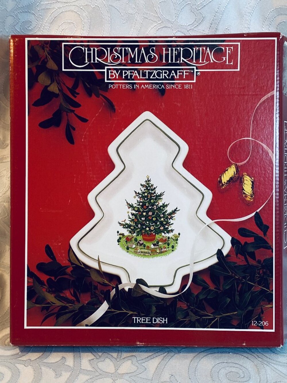 VNTG Pfaltzgraff CHRISTMAS HERITAGE Tree-Shape Plate, Retired Pc., W/Box, EUC